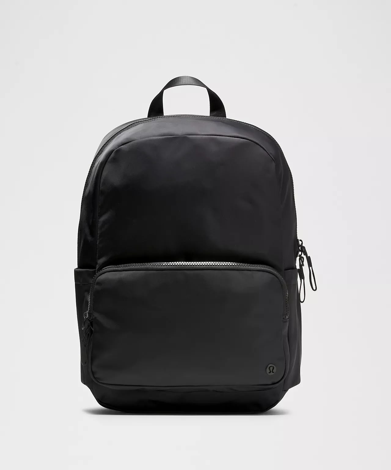 Everywhere Backpack 22L in black, front view